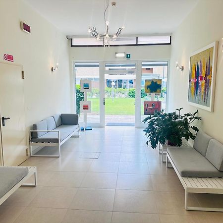 Hotel Laura Bibione Kültér fotó